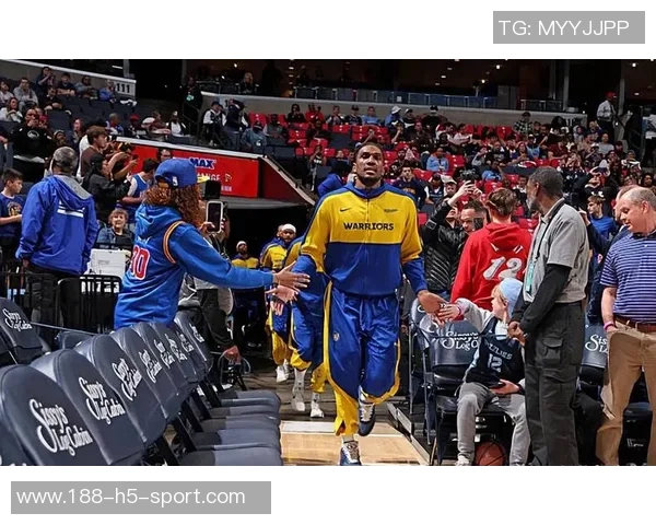 勇士三场比赛连续命中20记以上三分球创造队史新高纪录